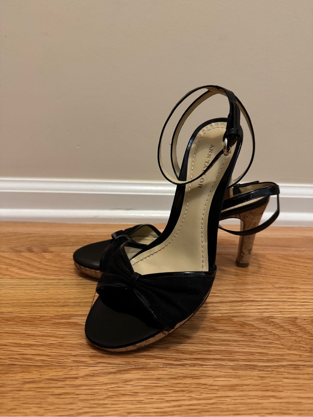 Ann Taylor Black Strappy Knot Cork-Heel Sandals - size 6.5